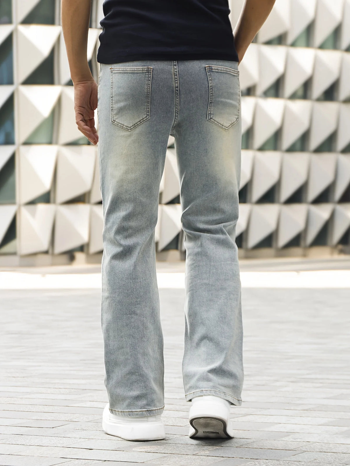Men's Simple Design Slim Fit Bootcut Denim Pants Blue Stretch Elastane