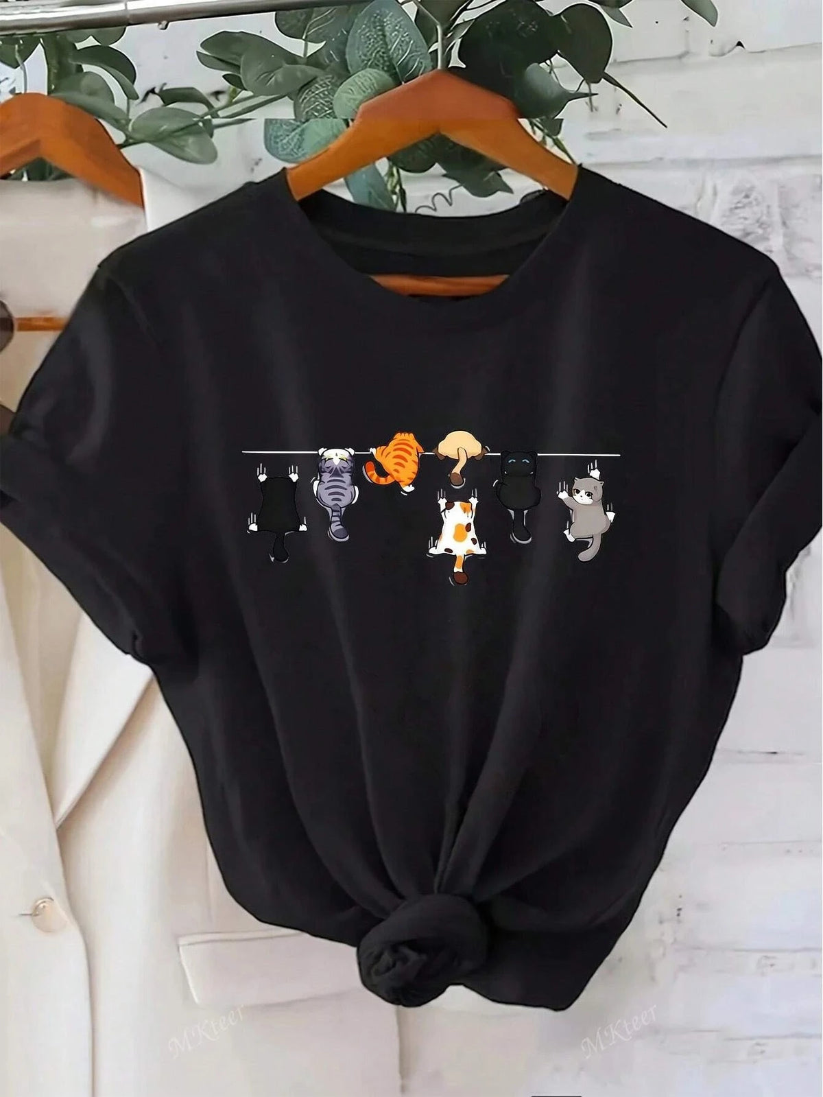 Women's Oversize Cute Cat Print Round Neck Short Sleeve Casual T-Shirt