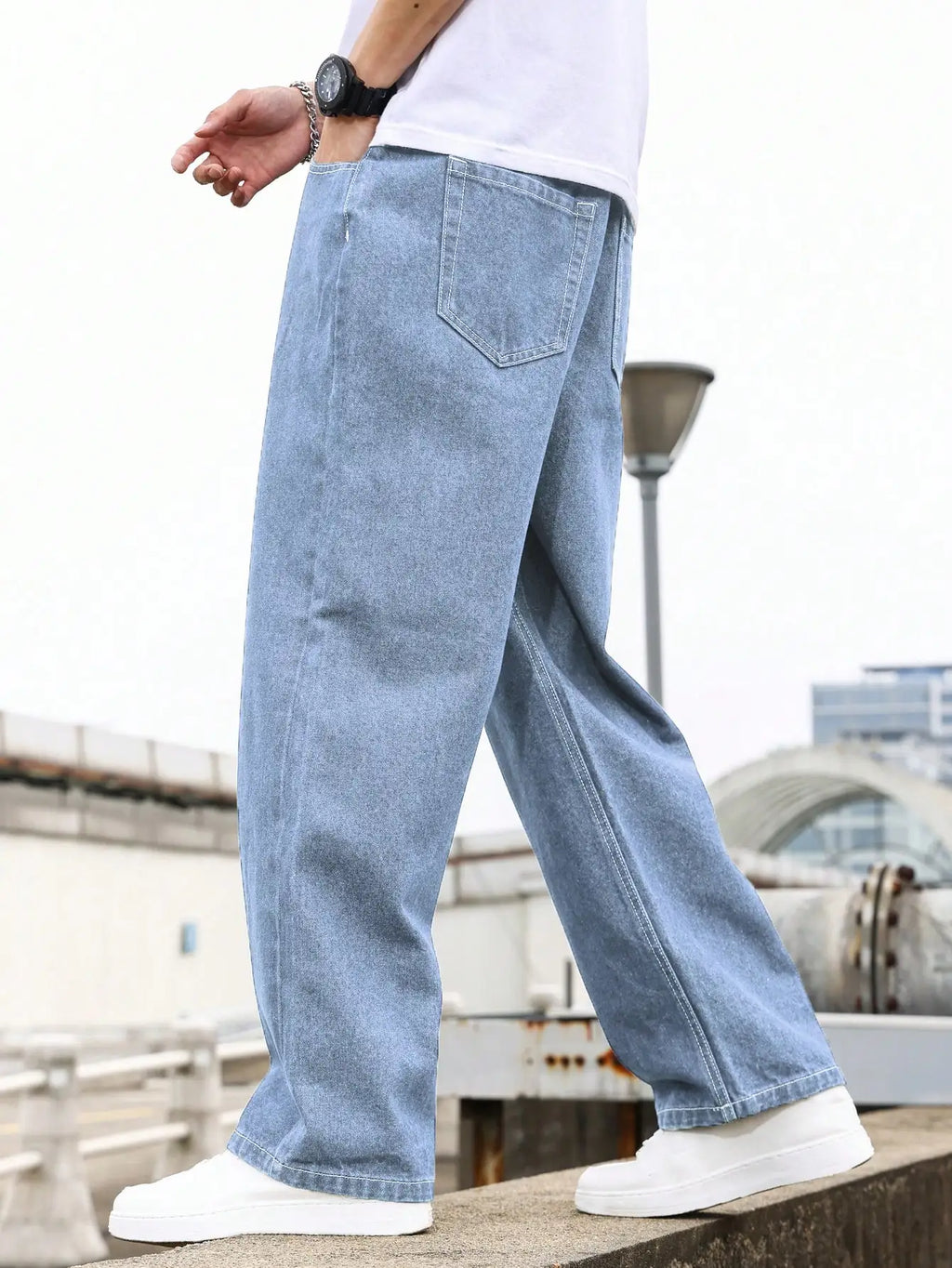 Men's Light Blue Washed Wide-Leg Jeans, Loose Straight Fit, Trendy