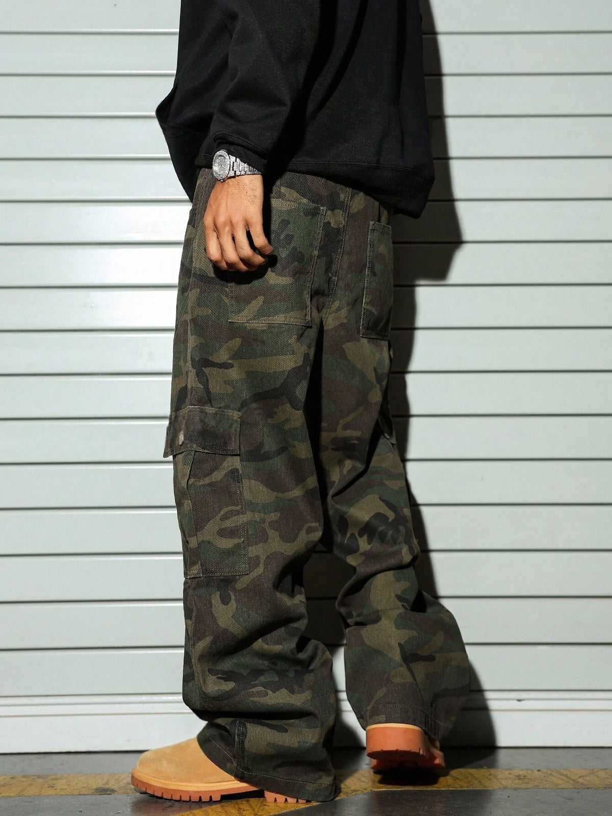 Men's Retro Camouflage Loose Straight-Leg Jeans with Multi-Pocket