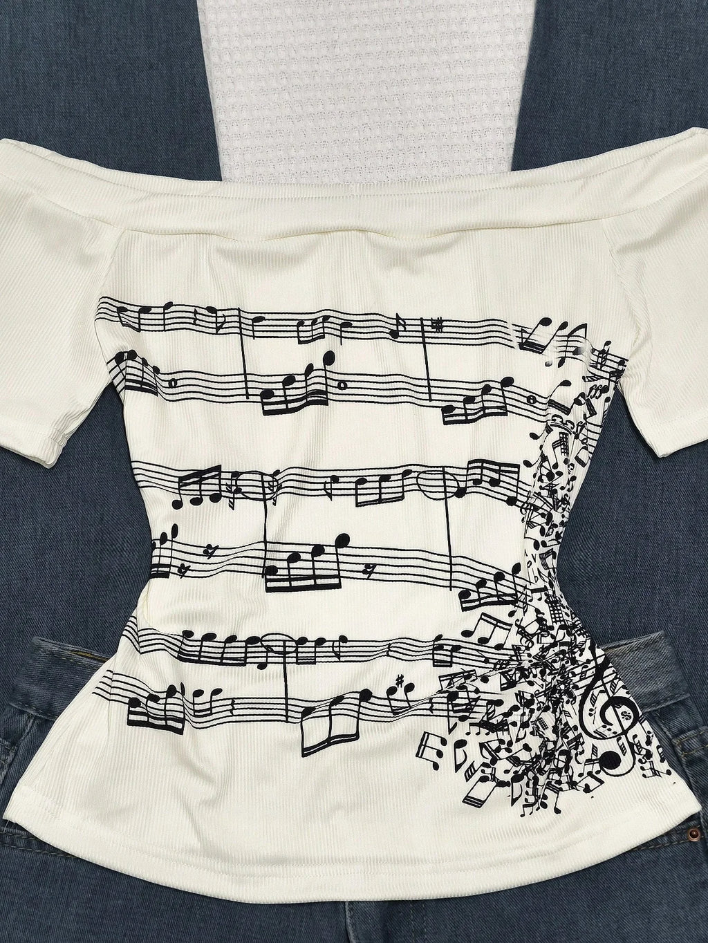 Women's Retro Off-Shoulder Long-Sleeved Slim-Fit T-Shirt, Adorned With