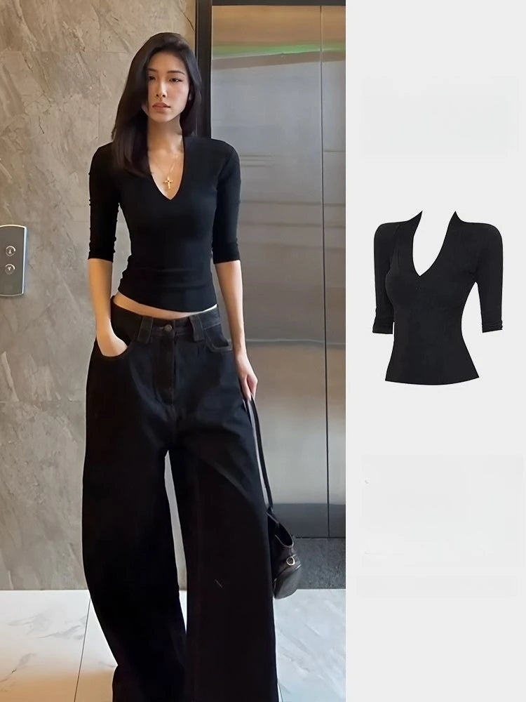 Women's Y2K Black V-Neck Drop Shoulder Short Sleeve Crop T-Shirt