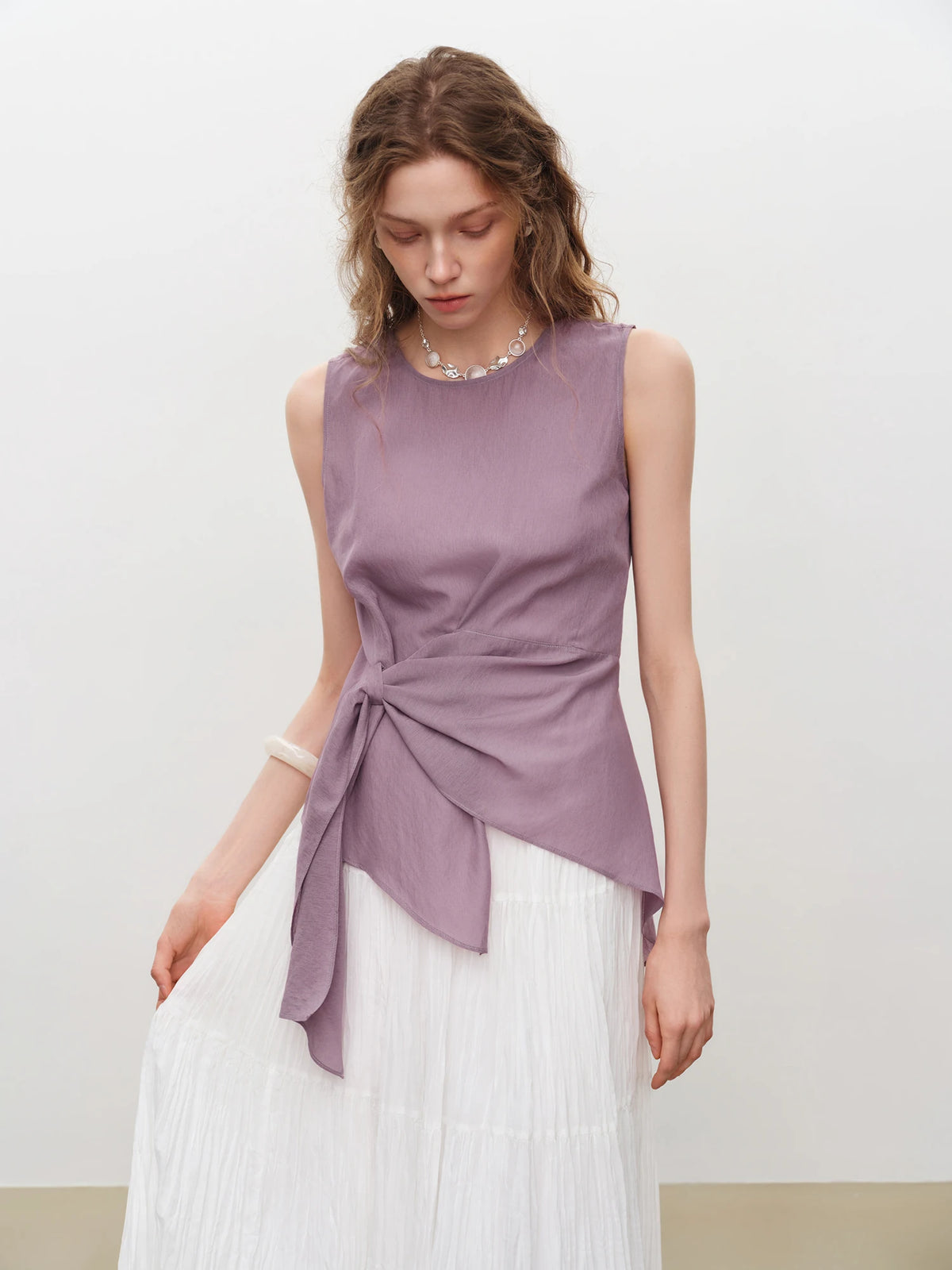 ZIQIAO 2026 Summer New [Blogger's Pick] Asymmetric Waist-Cinching
