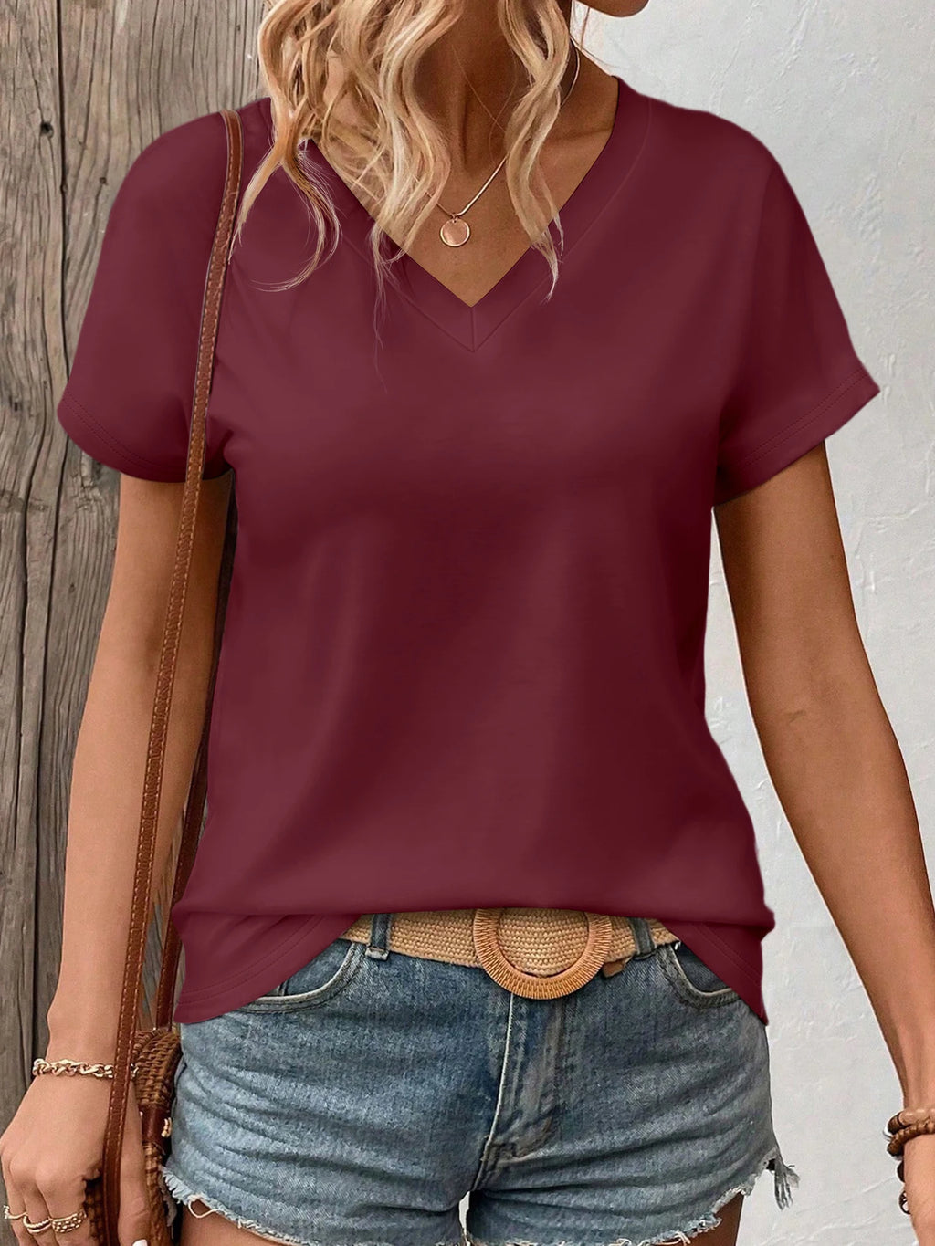 Women's Solid Color V-Neck T-Shirt - Oversized Short-Sleeve, Curved