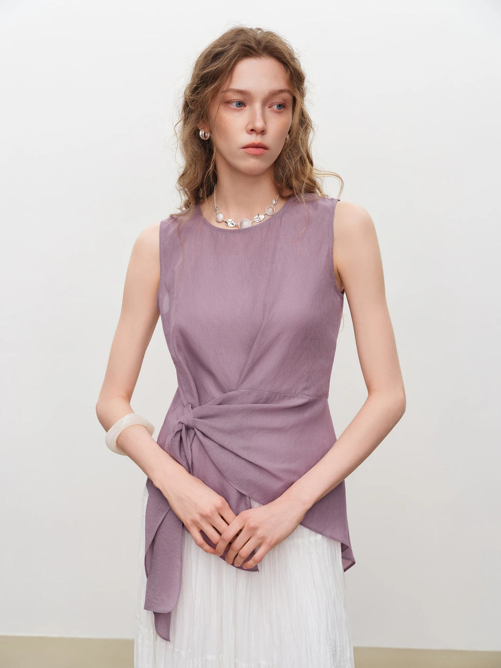 ZIQIAO 2026 Summer New [Blogger's Pick] Asymmetric Waist-Cinching