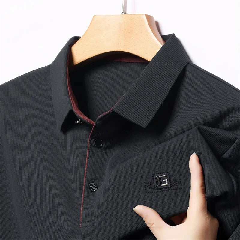 New Men's Business Casual Short Sleeved Shirt with Badge Solid Color